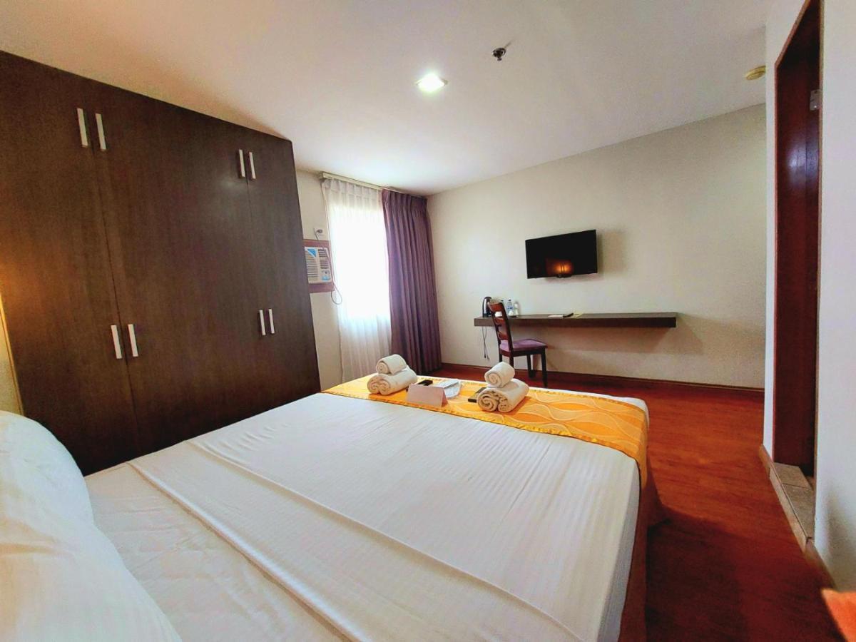 Tagaytay Hotel Sixb Тагайтай Экстерьер фото